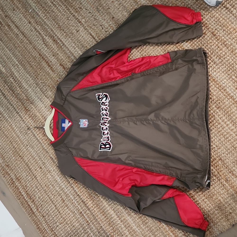 Buccaneers Pullover - Picture 3 of 7